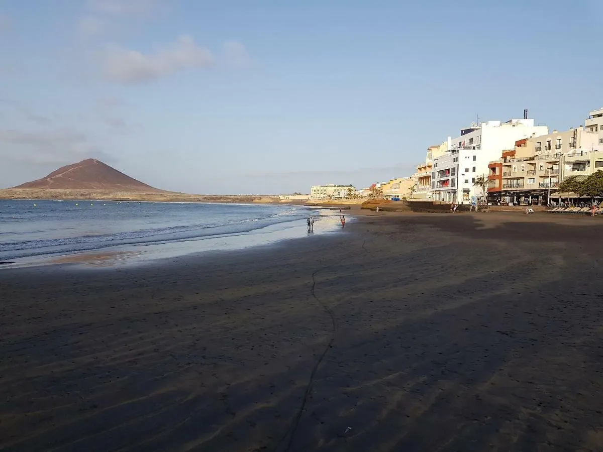 Alquilaencanarias-Medano Los Martines Beachfront A El Médano 0*,